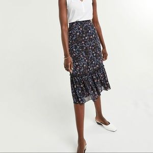 Floral midi skirt EUC